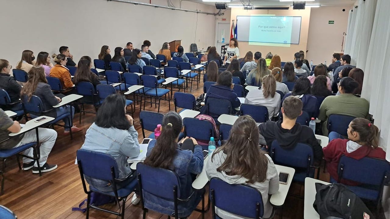 Read more about the article Acadêmicos do INESA participam de palestra sobre o CRA-SC