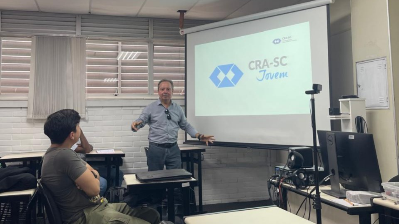 No momento, você está visualizando CRA-SC promove troca de conhecimento e proximidade com acadêmicos da UDESC