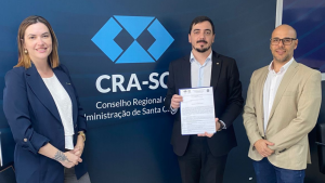 Leia mais sobre o artigo CRA-SC formaliza Protocolo de Intenções com a InvestSC em encontro realizado nesta quinta-feira, 04 de dezembro