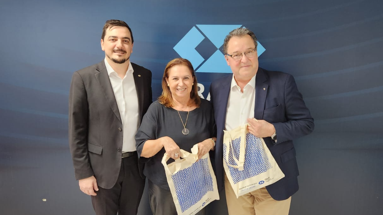 No momento, você está visualizando CRA-SC recebe representantes do Centro Universitário UNICESUSC para diálogo sobre formação e mercado