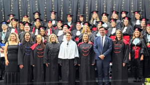 Leia mais sobre o artigo CRA-SC participa de formatura da Unoesc Joaçaba e entrega Mérito Acadêmico