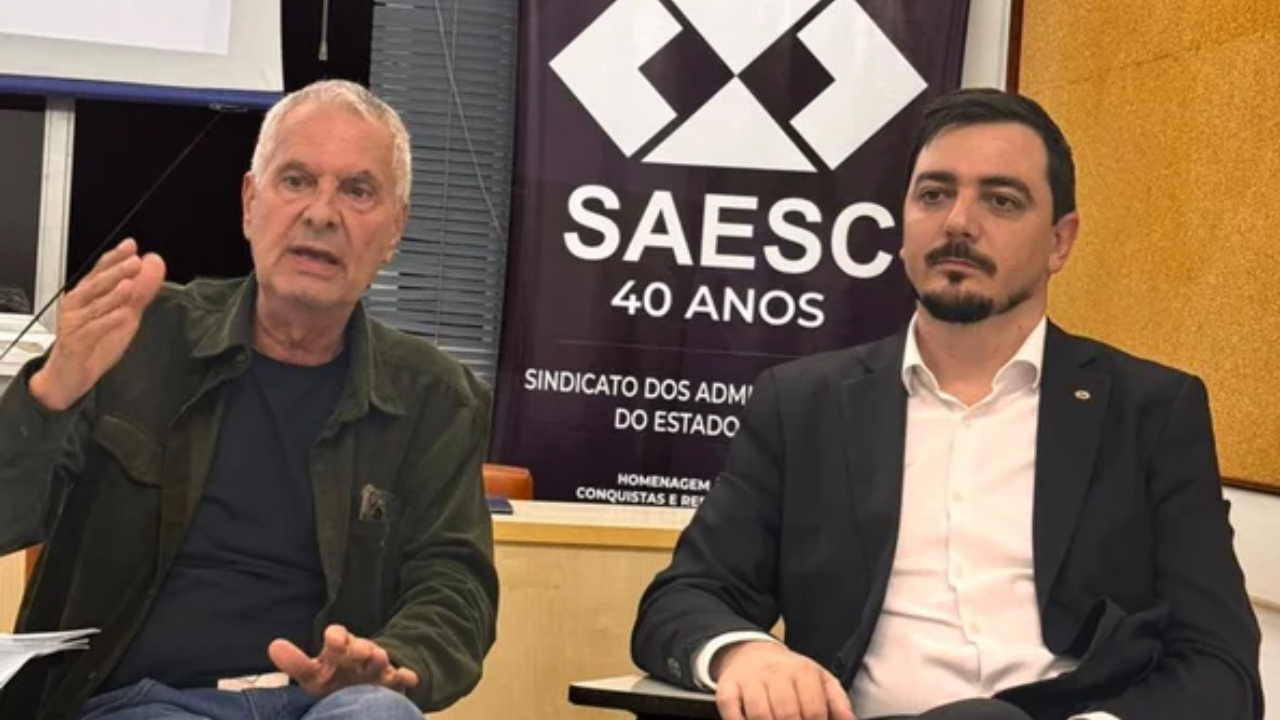 No momento, você está visualizando CRA-SC participa de assembleia do  Sindicato dos Administradores no Estado de Santa Catarina