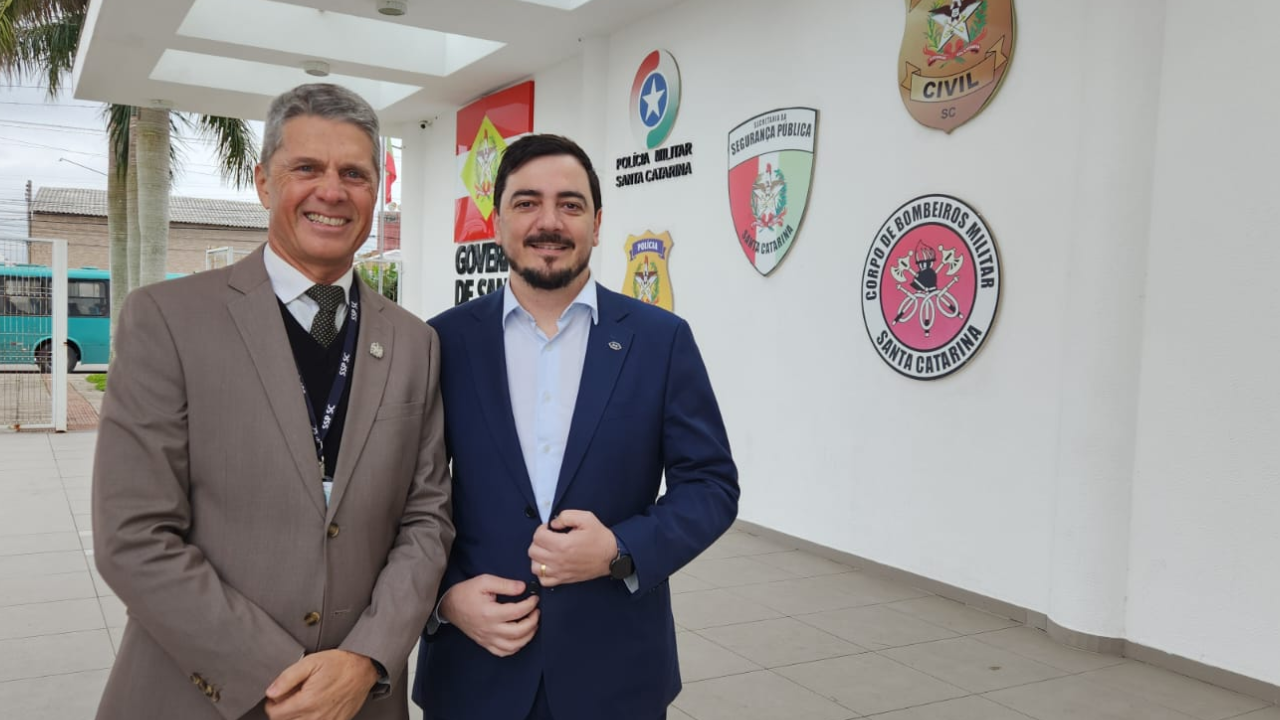 No momento, você está visualizando Presidente do CRA-SC prestigia formatura de novos servidores da Polícia Científica de Santa Catarina