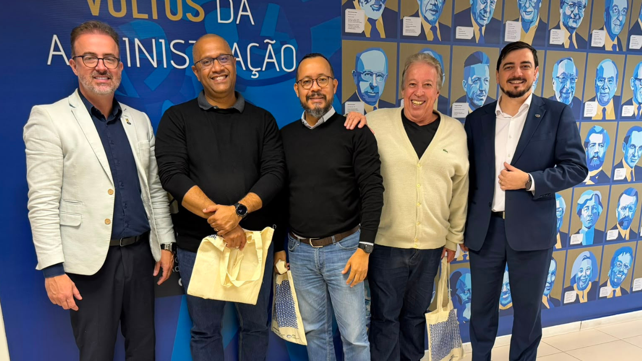 No momento, você está visualizando CRA-SC recebe equipe do CRA-MT para intercâmbio de boas práticas em gestão e governança
