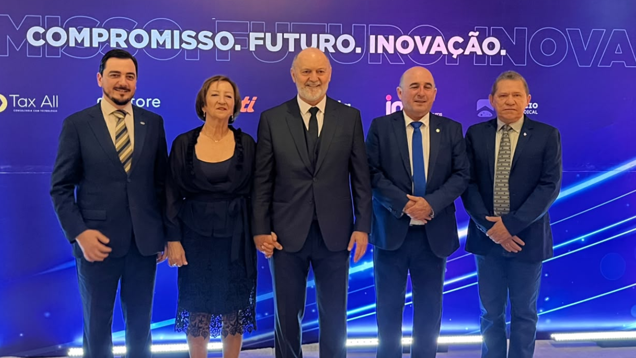 No momento, você está visualizando CRA-SC prestigia posse de Avelino Lombardi na presidência da Febrac